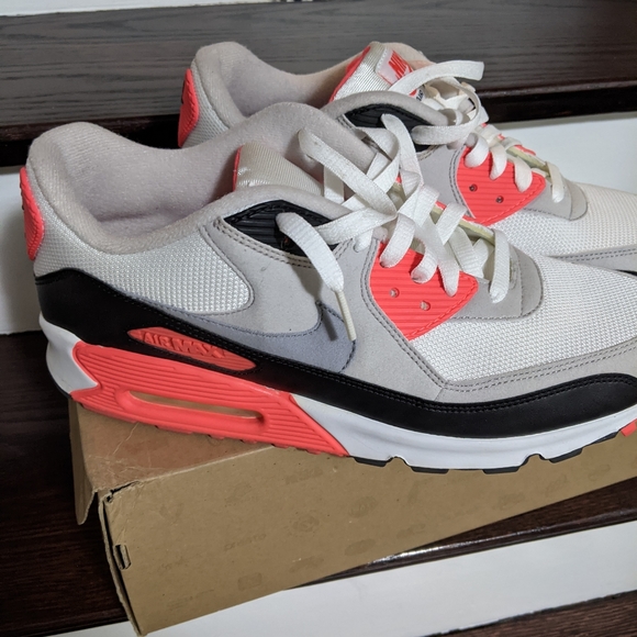 Air Max 90 2010 release - Picture 5 of 9